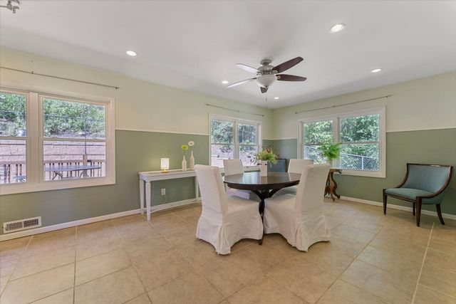 740 Mississippi Blvd Boulevard, Bettendorf, IA 52722