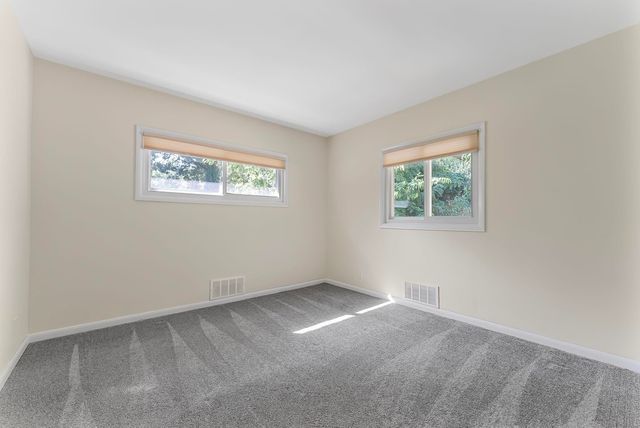 740 Mississippi Blvd Boulevard, Bettendorf, IA 52722