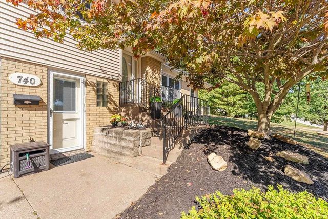 740 Mississippi Blvd Boulevard, Bettendorf, IA 52722