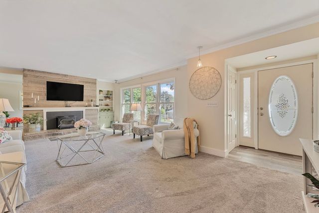 740 Mississippi Blvd Boulevard, Bettendorf, IA 52722