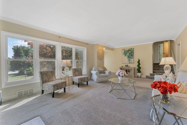 740 Mississippi Blvd Boulevard, Bettendorf, IA 52722