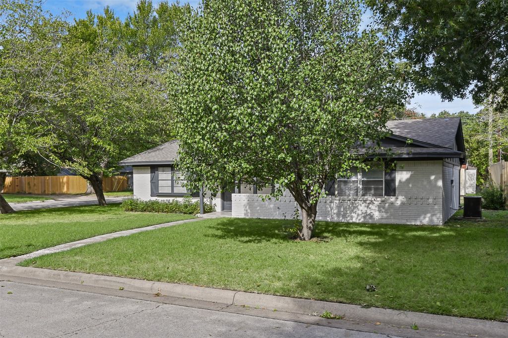 116 San Jacinto Street, Waxahachie, TX 75165 — photo 3