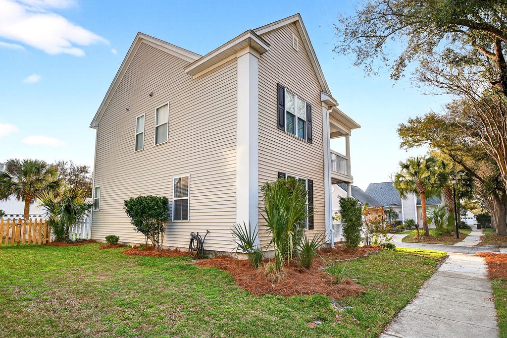 Image 12 of property listing at 91 Cross Timbers Drive, Summerville, SC 29485