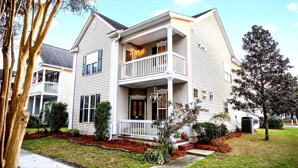 Image 8 of property listing at 91 Cross Timbers Drive, Summerville, SC 29485