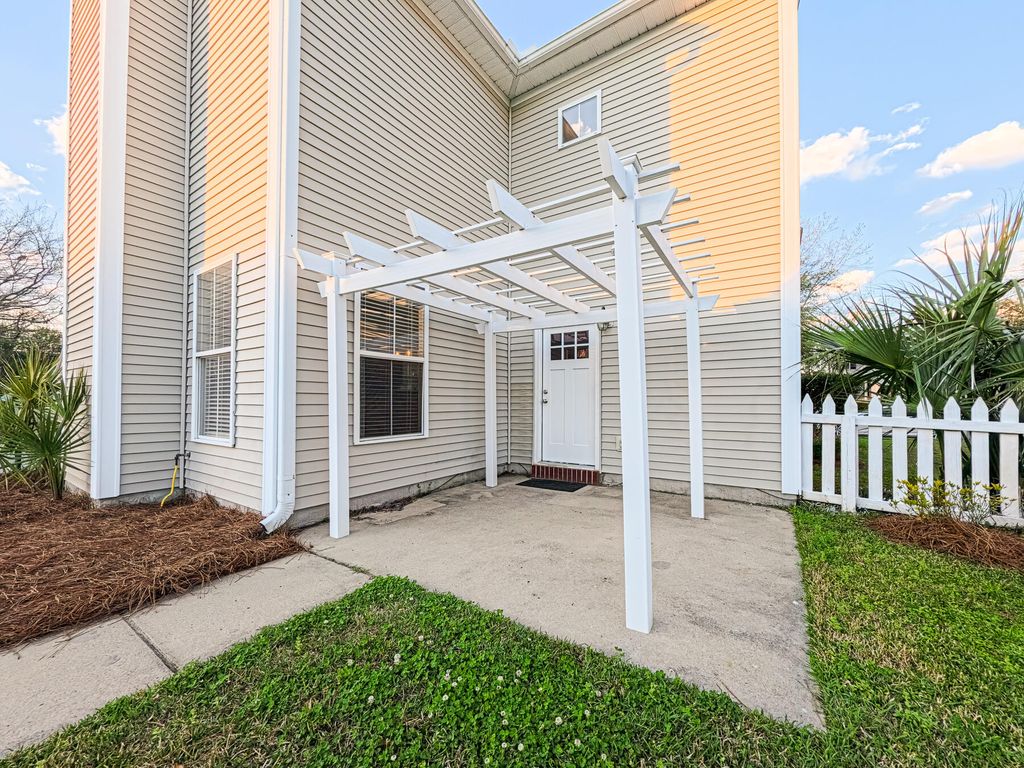 Image 88 of property listing at 91 Cross Timbers Drive, Summerville, SC 29485