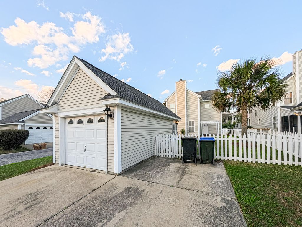 Image 89 of property listing at 91 Cross Timbers Drive, Summerville, SC 29485