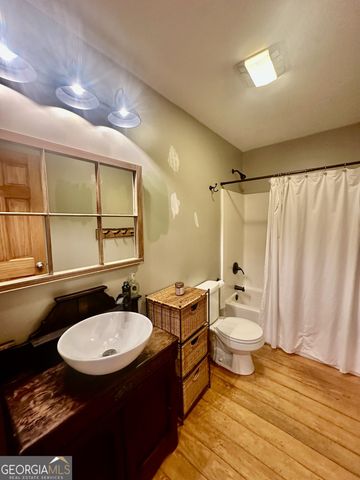 560 Amicalola Woods Road, Dawsonville, GA 30534