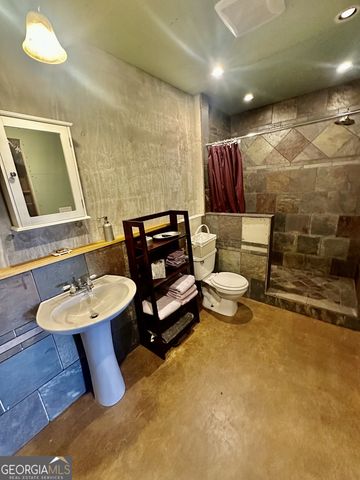 560 Amicalola Woods Road, Dawsonville, GA 30534