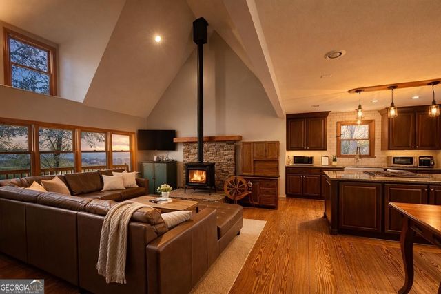 560 Amicalola Woods Road, Dawsonville, GA 30534