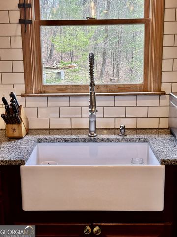 560 Amicalola Woods Road, Dawsonville, GA 30534