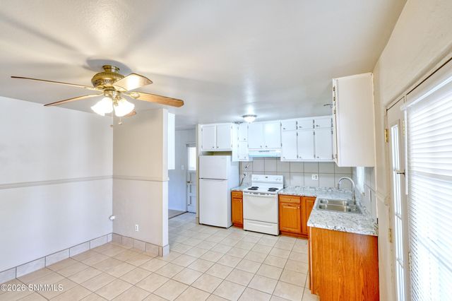 1845 Chilton Drive, Las Cruces, NM 88001
