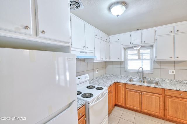 1845 Chilton Drive, Las Cruces, NM 88001