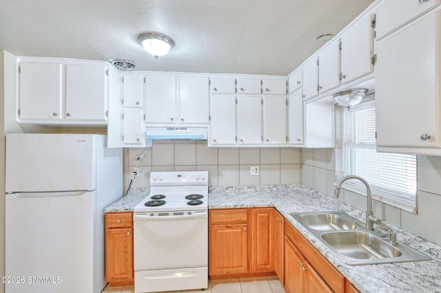 1845 Chilton Drive, Las Cruces, NM 88001