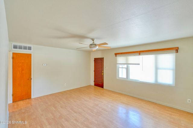1845 Chilton Drive, Las Cruces, NM 88001