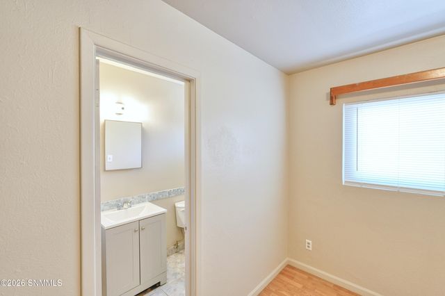 1845 Chilton Drive, Las Cruces, NM 88001