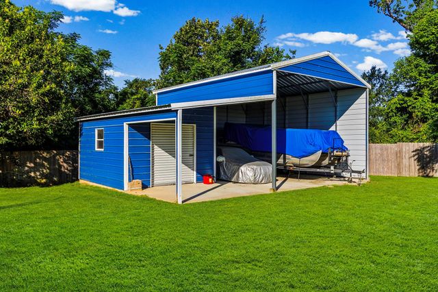486 Shorthorn Drive, Onalaska, TX 77360