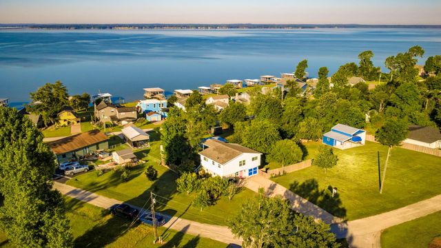 486 Shorthorn Drive, Onalaska, TX 77360