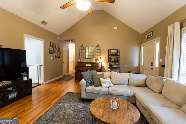 106 Carterdale Court, Bethlehem, GA 30620