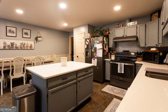 106 Carterdale Court, Bethlehem, GA 30620