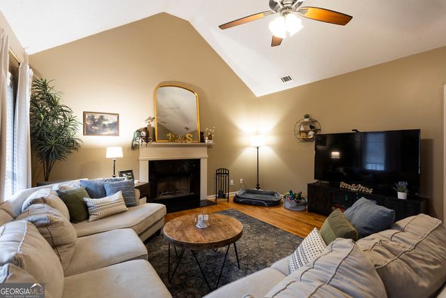 106 Carterdale Court, Bethlehem, GA 30620