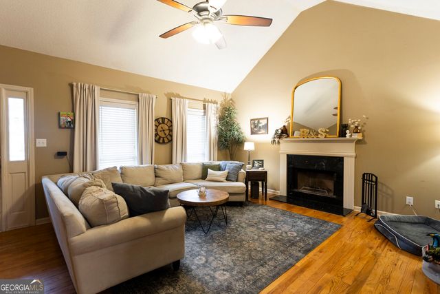 106 Carterdale Court, Bethlehem, GA 30620