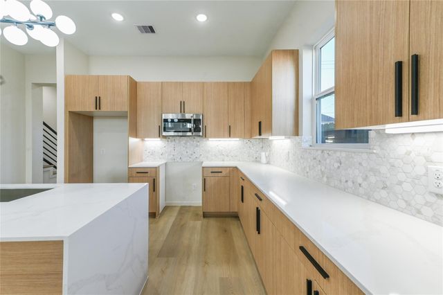 14111 Bridgeport, Houston, TX 77047