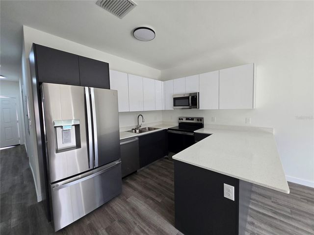 1601 NW 29TH ROAD 3, Gainesville, FL 32605