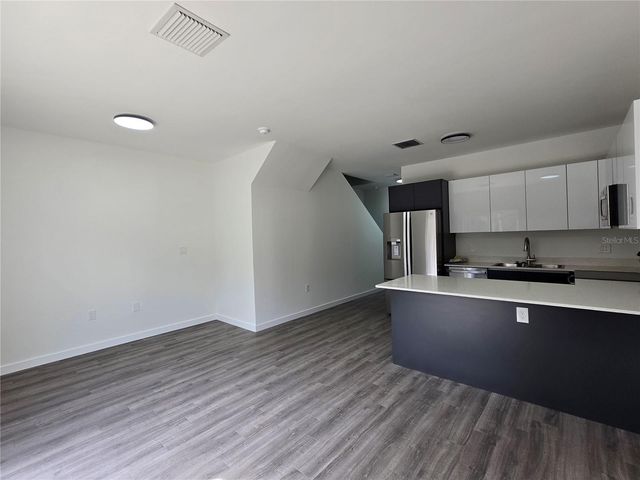 1601 NW 29TH ROAD 3, Gainesville, FL 32605