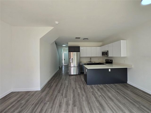 1601 NW 29TH ROAD 3, Gainesville, FL 32605