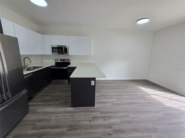 1601 NW 29TH ROAD 3, Gainesville, FL 32605