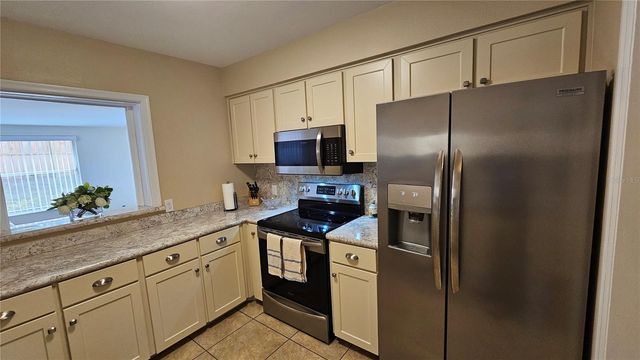 137 WHITTIER LANE, Winter Haven, FL 33884