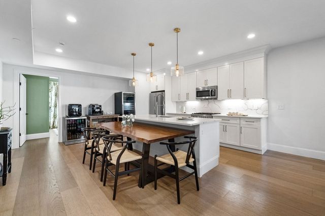 258-260 W 3rd St 1, Boston, MA 02127