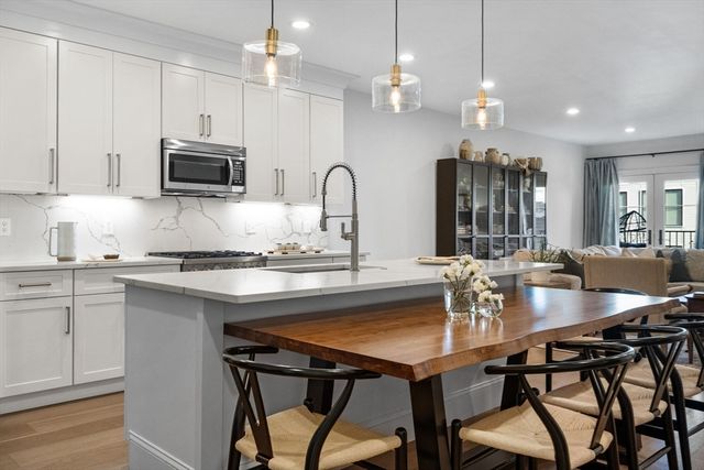 258-260 W 3rd St 1, Boston, MA 02127