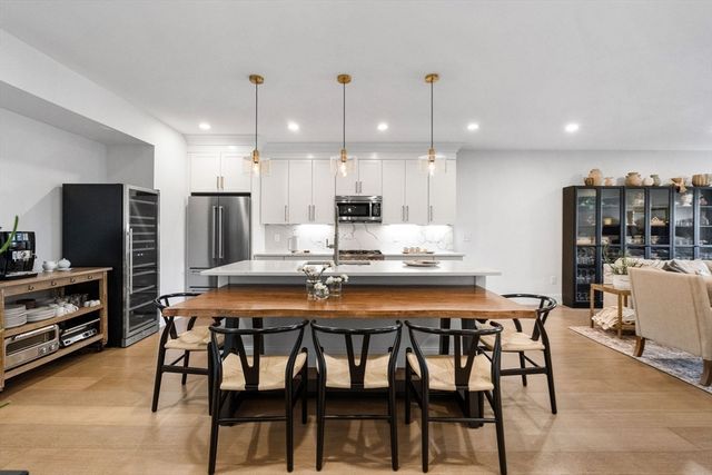 258-260 W 3rd St 1, Boston, MA 02127