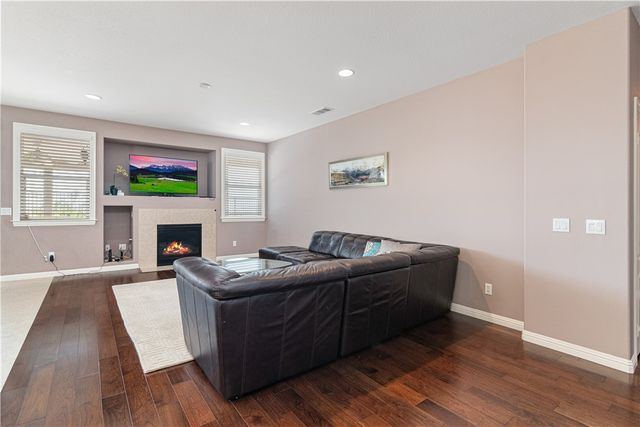 29264 Crystal Ridge Court, Lake Elsinore, CA 92530