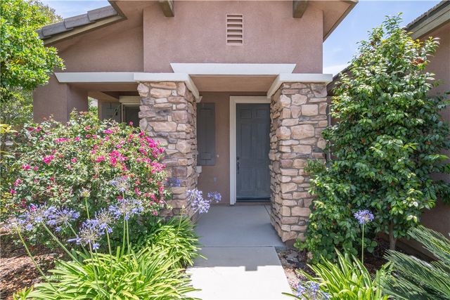 29264 Crystal Ridge Court, Lake Elsinore, CA 92530