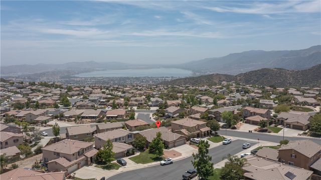 29264 Crystal Ridge Court, Lake Elsinore, CA 92530