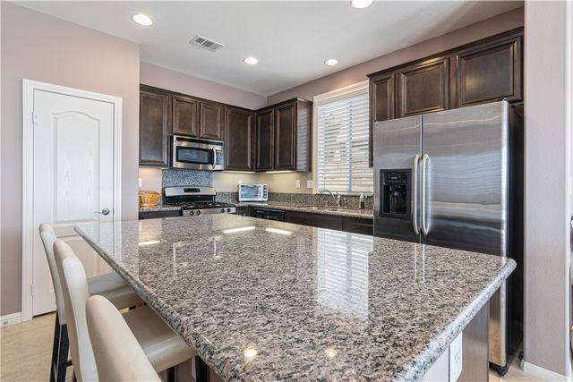 29264 Crystal Ridge Court, Lake Elsinore, CA 92530