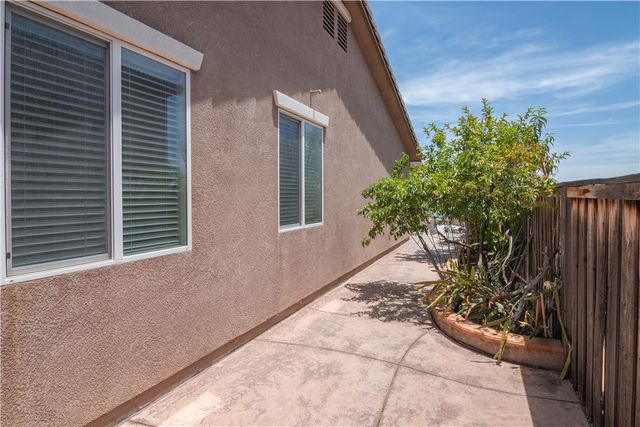 29264 Crystal Ridge Court, Lake Elsinore, CA 92530