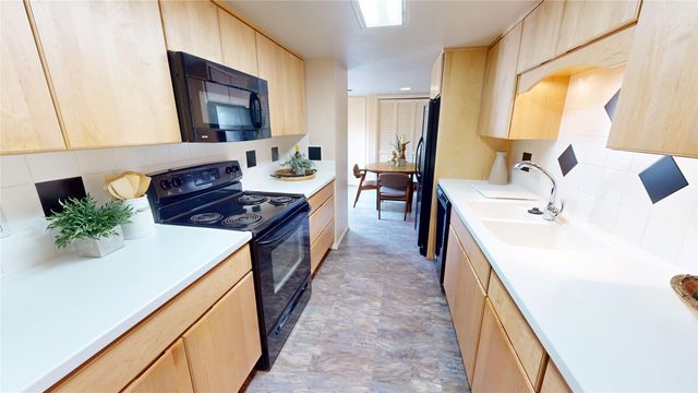 23 Timber Ridge, Los Alamos, NM 87544