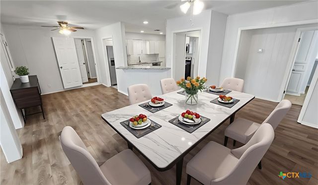 1717 E Mesquite Lane, Victoria, TX 77901