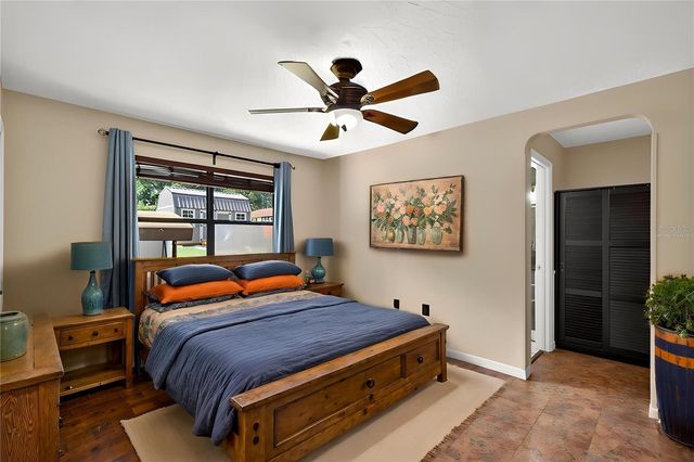 25302 GLEN EAGLES ST, Sorrento, FL 32776