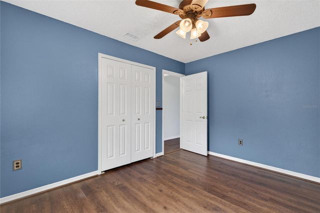 25302 GLEN EAGLES ST, Sorrento, FL 32776