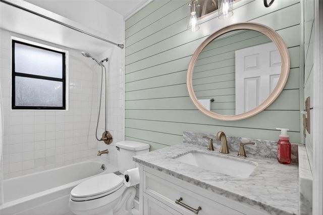 25302 GLEN EAGLES ST, Sorrento, FL 32776