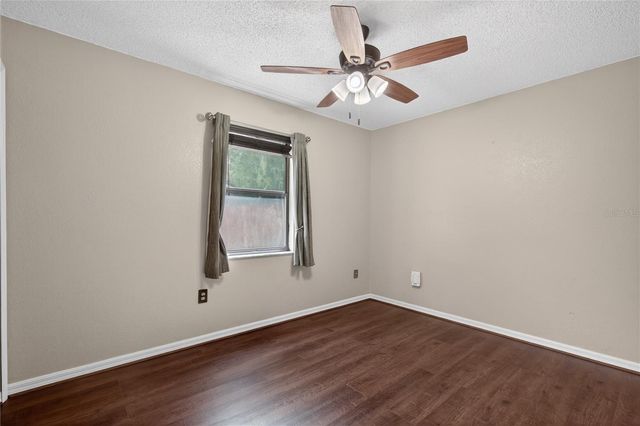 25302 GLEN EAGLES ST, Sorrento, FL 32776