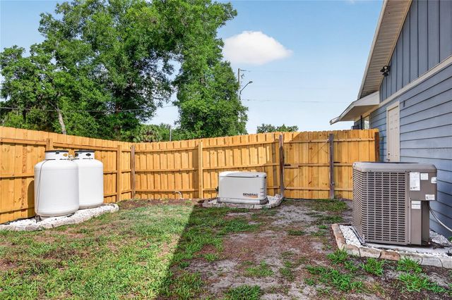 25302 GLEN EAGLES ST, Sorrento, FL 32776