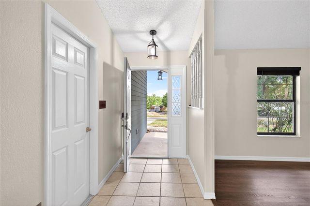 25302 GLEN EAGLES ST, Sorrento, FL 32776