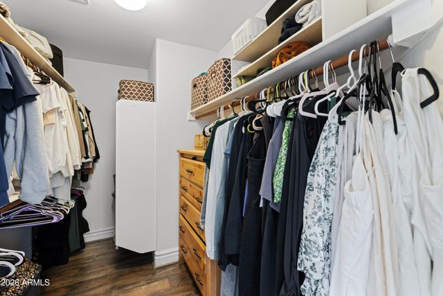 7996 W STELLA Avenue, Glendale, AZ 85303