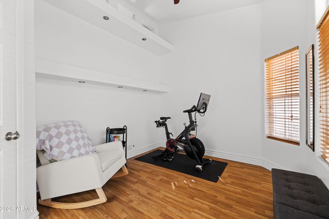 7996 W STELLA Avenue, Glendale, AZ 85303