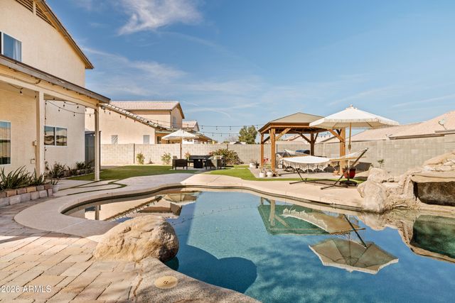 7996 W STELLA Avenue, Glendale, AZ 85303